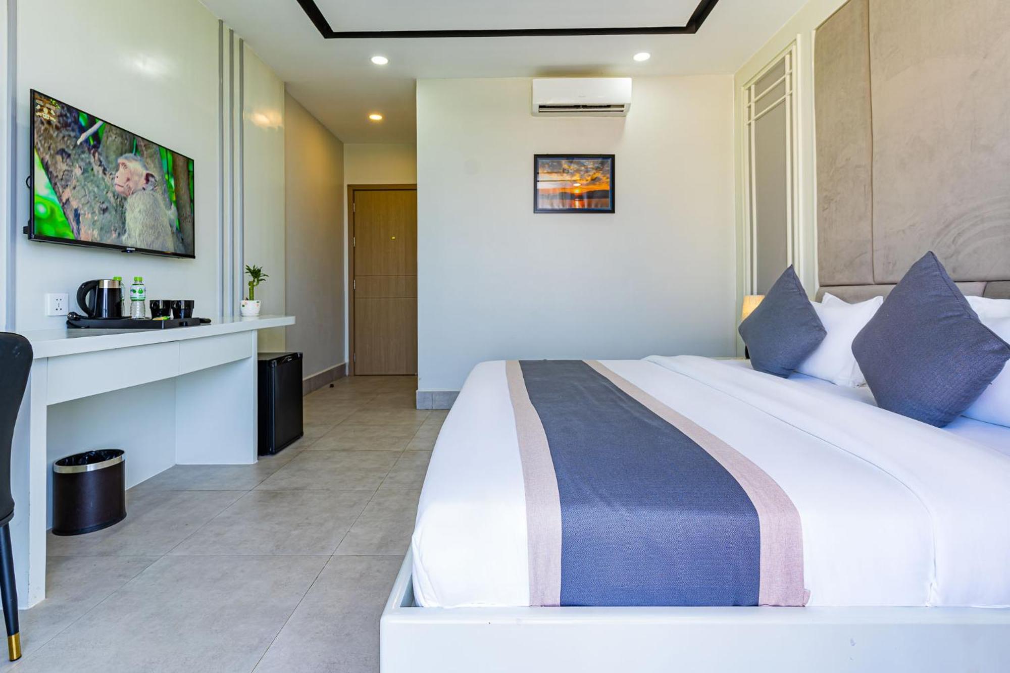 The Square Kampot Hotel Exterior foto